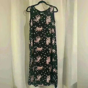 Women’s Long Black Outfit Petite Dress